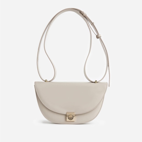 Flattered leather crossbody bag in crème - Picture 1 of 13
